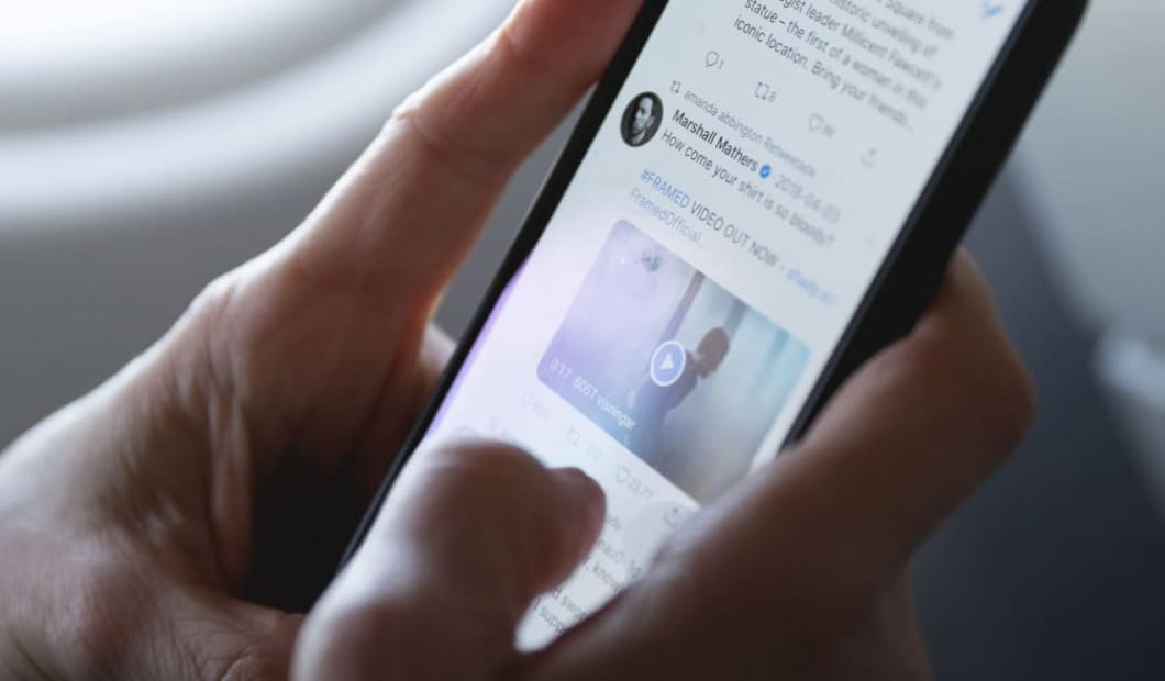 Resilience in Adversity: Overcoming Challenges in Corporate Settings